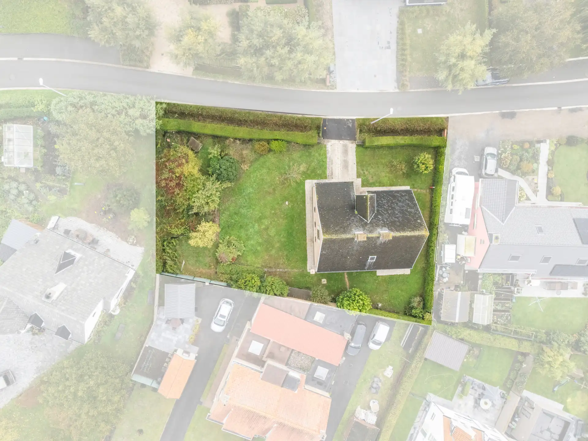 Ruime renovatiewoning met tuin in Dudzele foto 3