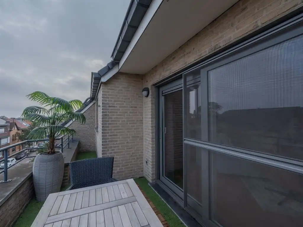 Modern duplex appartement met ondergrondse autostaanplaats foto 11