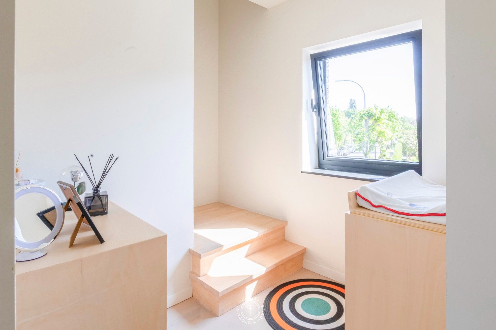 Instapklare moderne woning met dubbele garage in rustige woonwijk foto 19