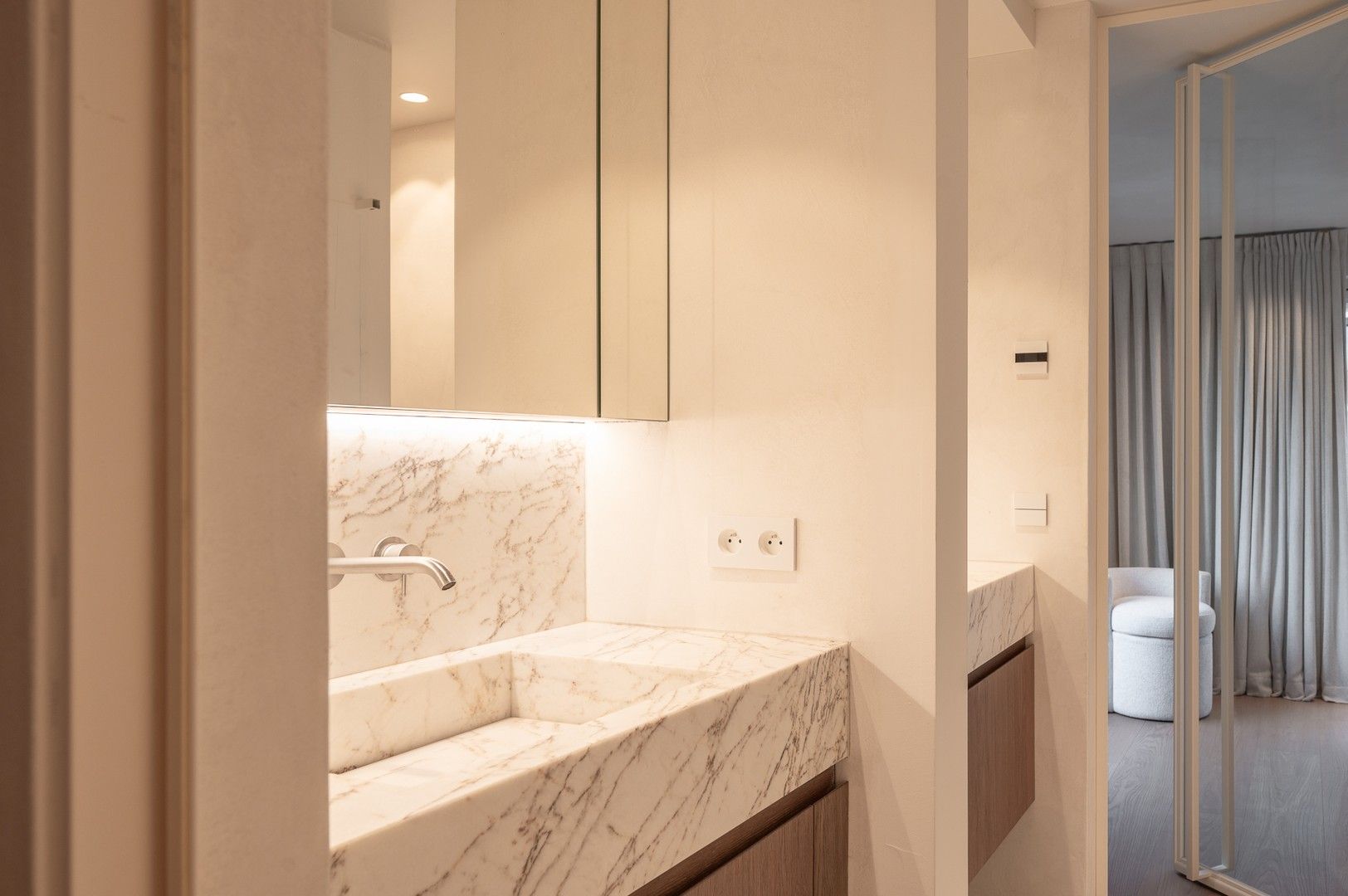 Prachtig gerenoveerd hoekappartement van 164 m2 met fantastisch open zicht op de Approach Golf in het Zoute. foto 20