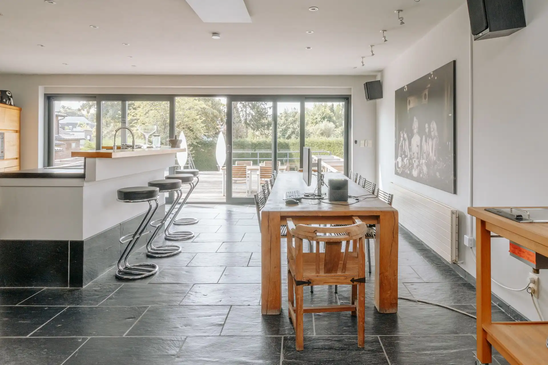 Unieke opbrengsteigendom met handelsruimte en woning foto 4