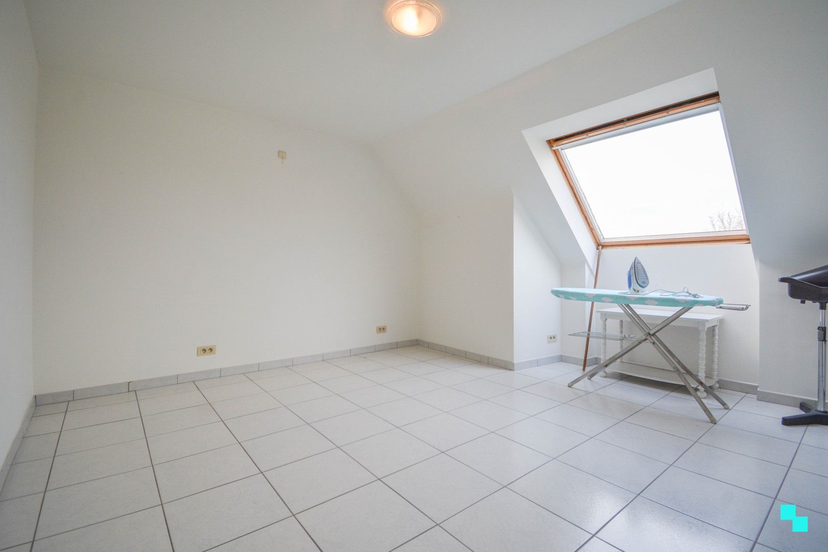 1-slaapkamer appartement met garagebox in dorpskern Gits foto 17