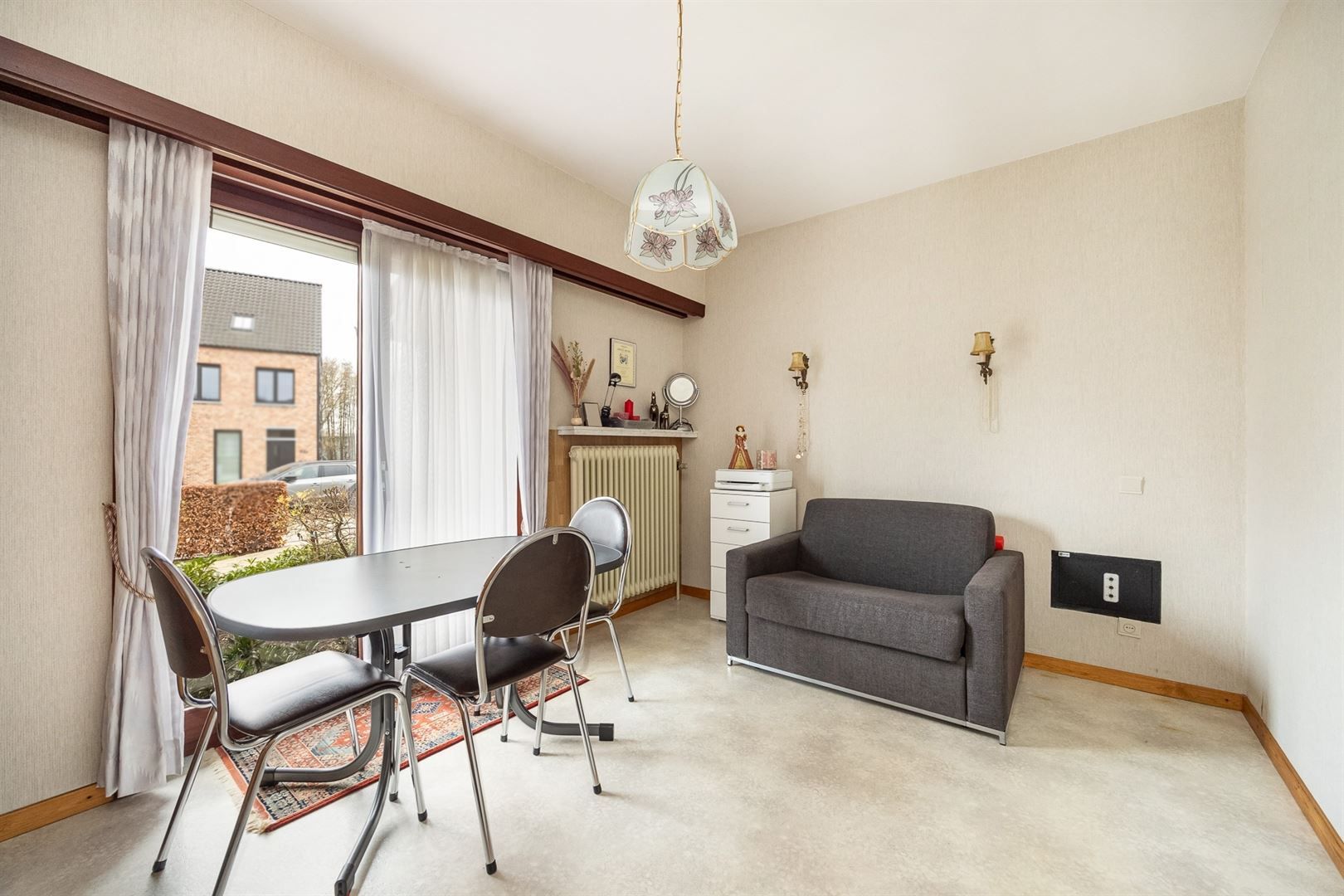 Verzorgde laagbouwwoning met tuin en garages! foto 10