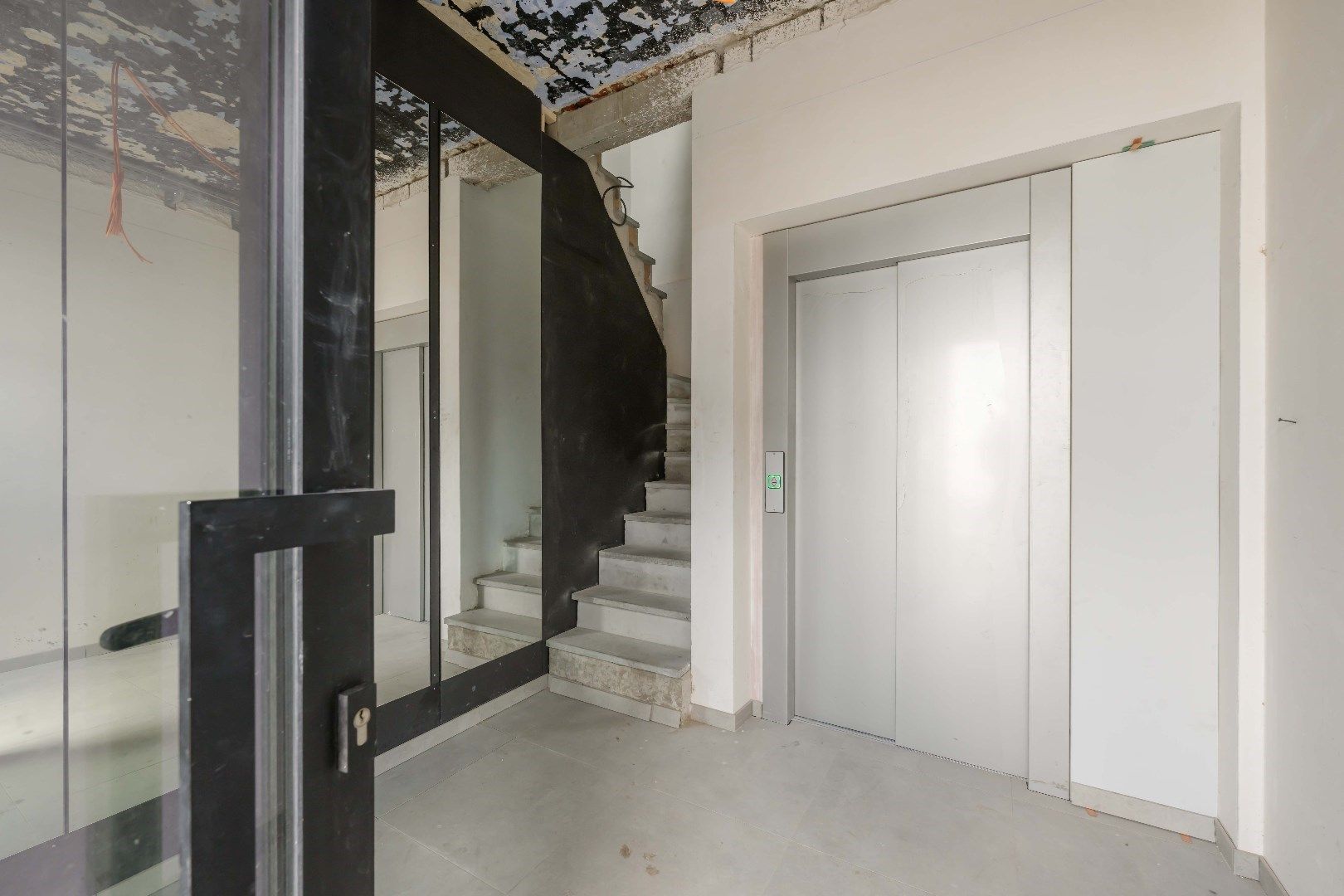 ENERGIEZUINIG NIEUWBOUW APPARTEMENT MET  2SLPKS EN TERRAS  foto 8