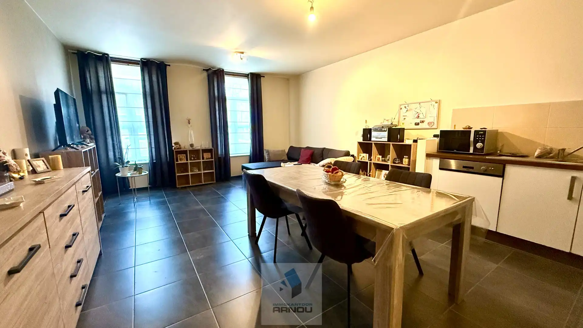 Gezellig gelijkvloers appartement met 1 slaapkamer, stadstuintje en privatieve autostaanplaats foto 5