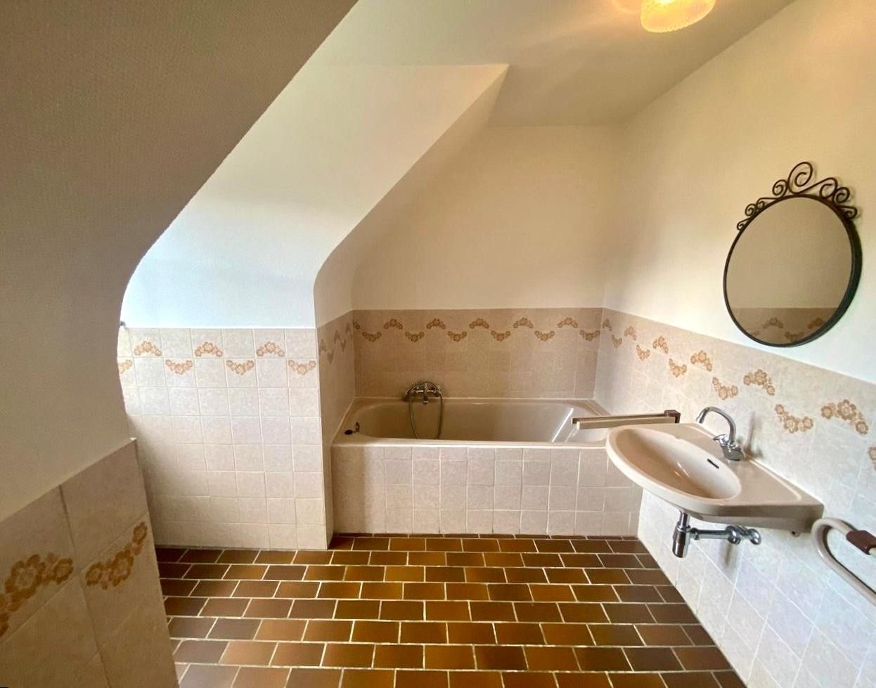 CHARMANTE VILLA  (O.B) MET TUIN foto 12