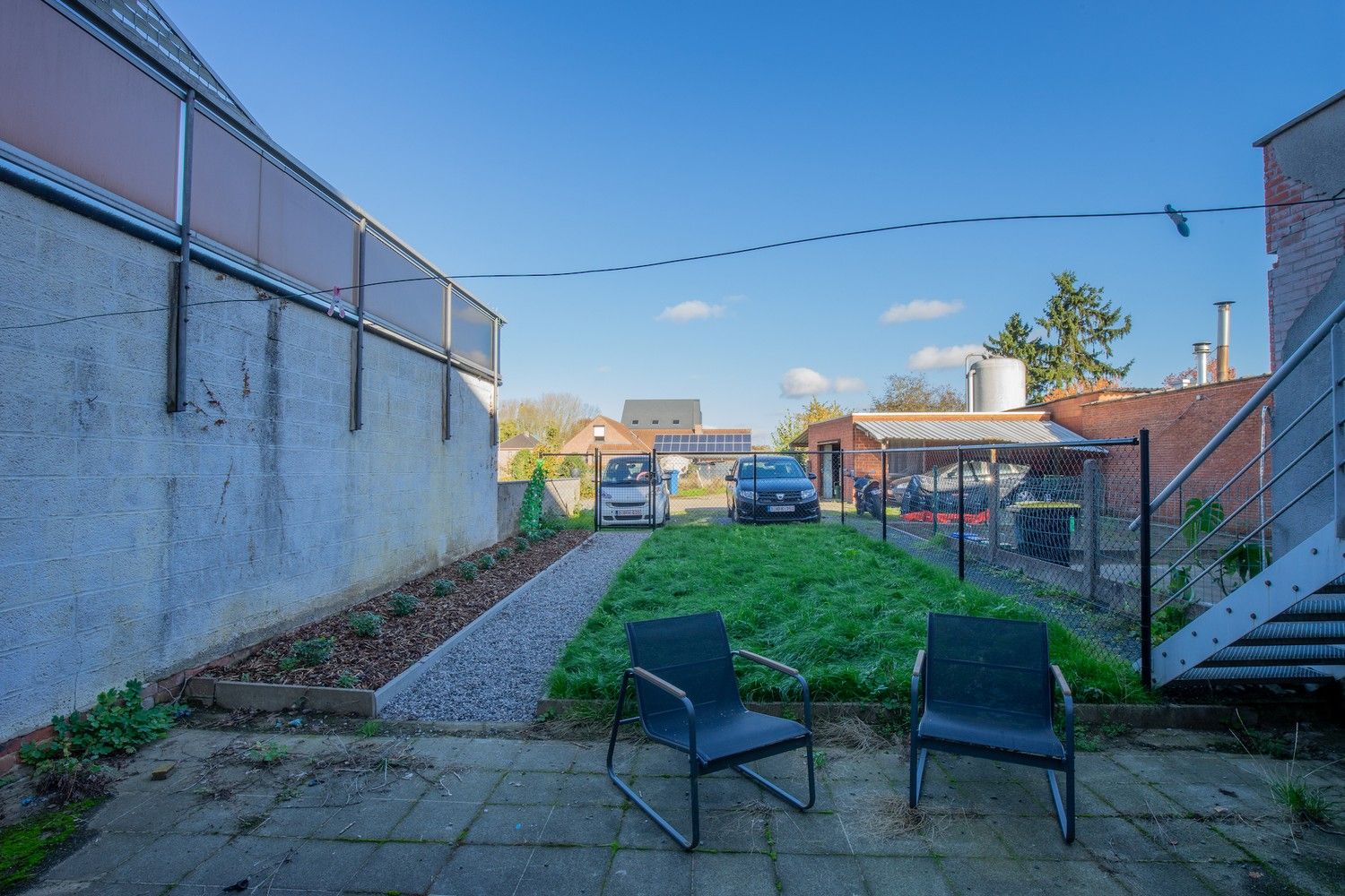 Lichtrijk gelijkvloers appartement met tuin, terras en autostaanplaats in hartje Rillaar foto 11