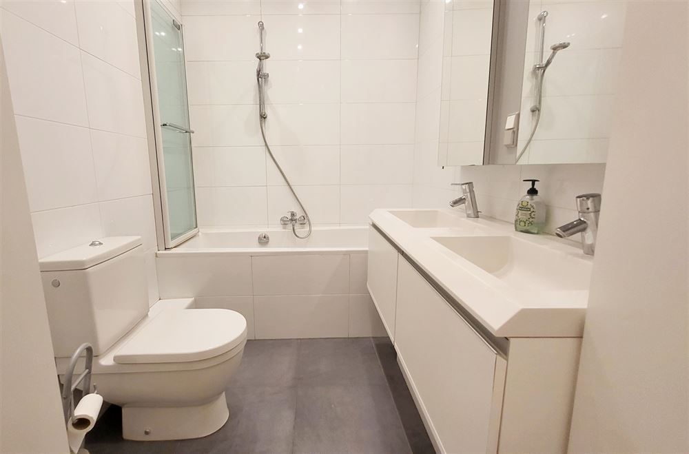 Ruim 4 slpkr- appartement + terras | Haringrodewijk  foto 15