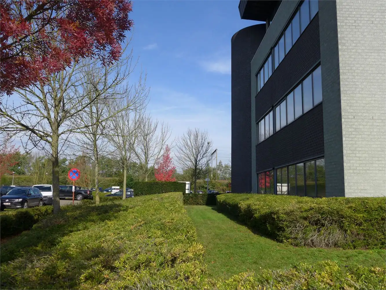 1.786 m² kantoren met 54p foto 4