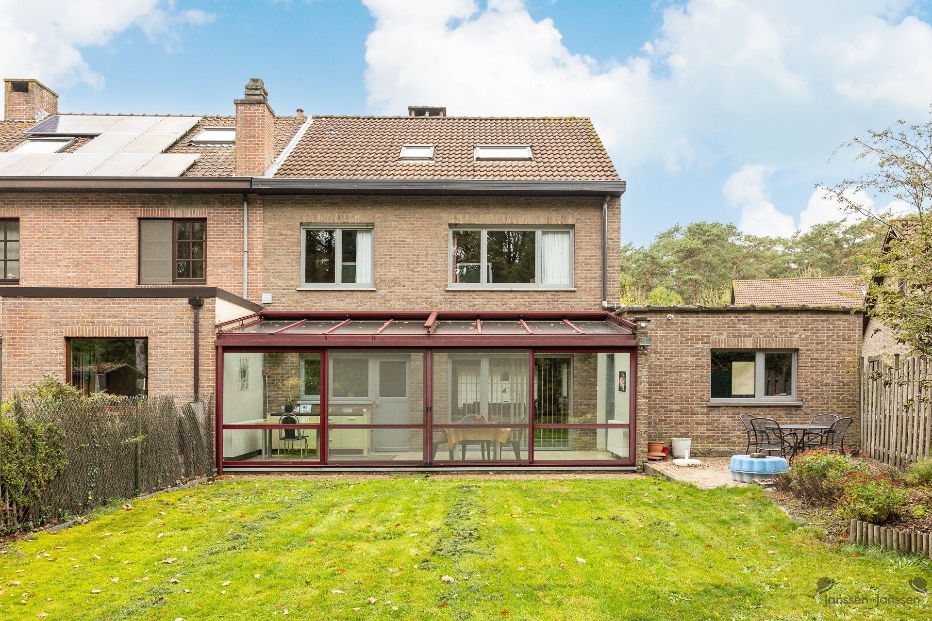 Charmant huis in rustige gewilde wijk foto 20