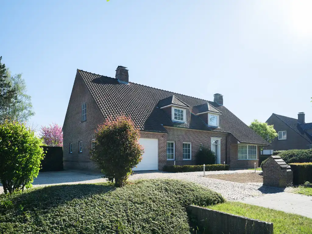 Perfect onderhouden vrijstaande villa in het gegeerde Drongen foto 17