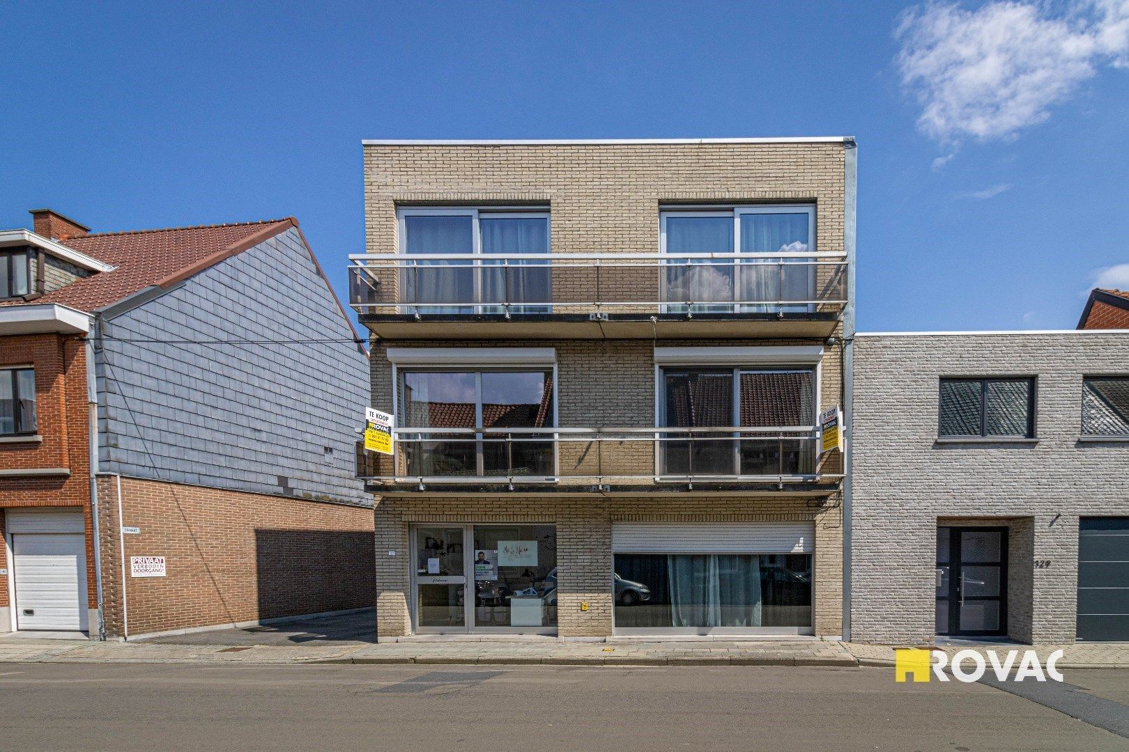 Instapklaar en zuinig hoekappartement met drie slaapkamers, zonneterras en garage foto 1