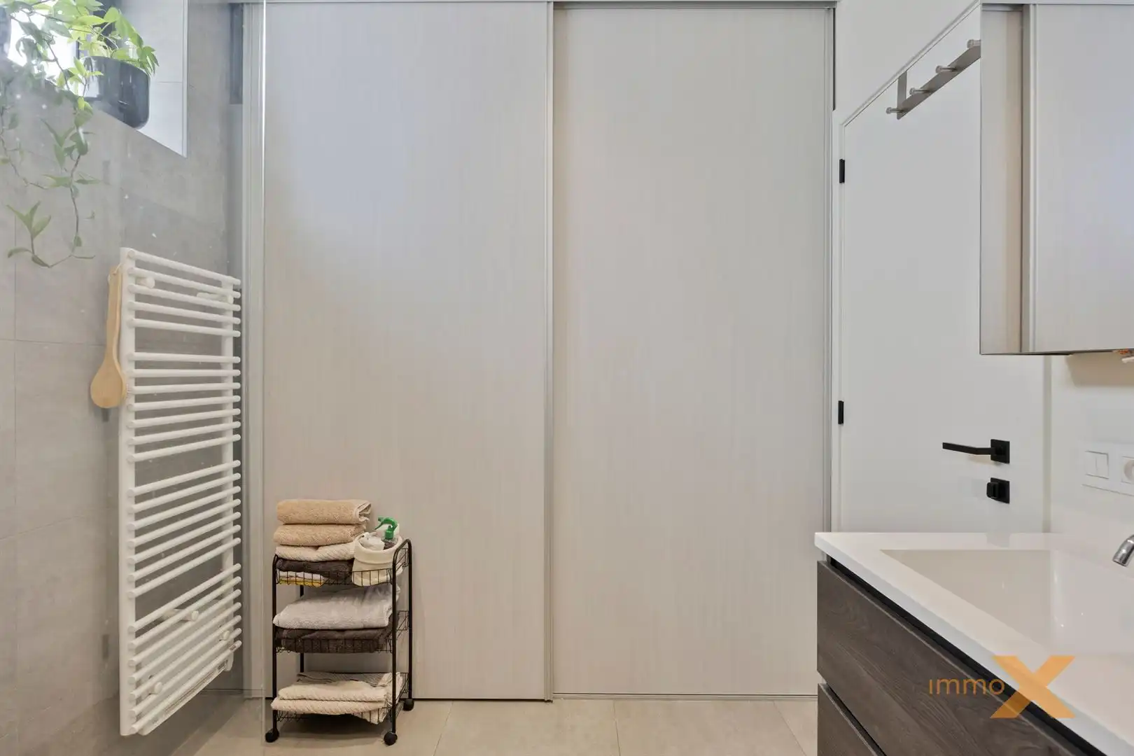 Charmante lichtrijke totaal gerenoveerde woning!! foto 17