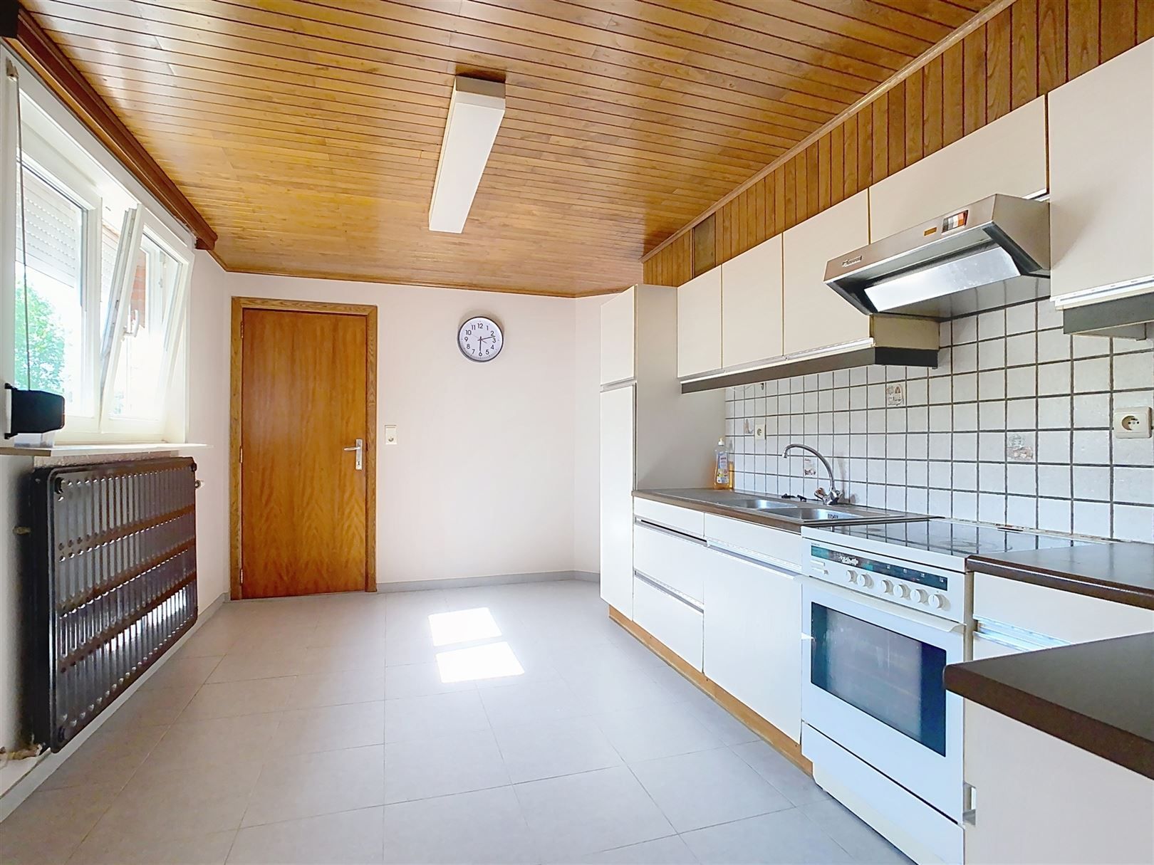 Mooie ruime woning, 3 slpks, garage, tuin, 11a 59ca foto 16