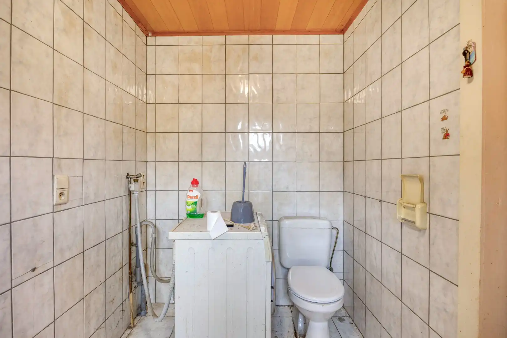 Te renoveren woning langs het centrum van Mol !  foto 12