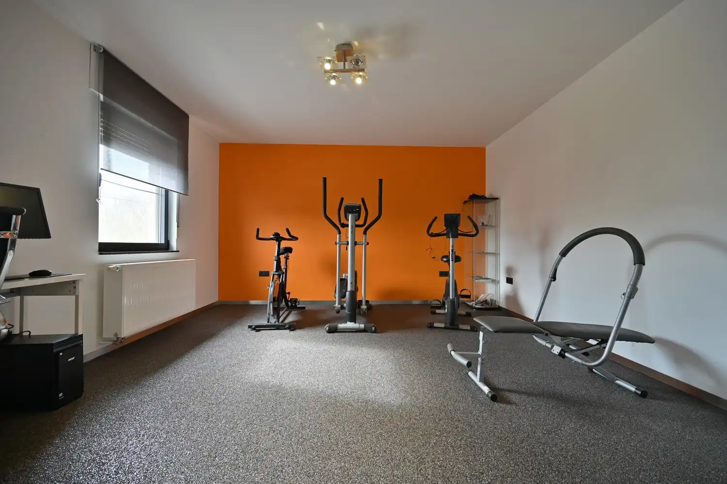 Instapklare topwoning met unieke mogelijkheden op een perceel van 11a75ca in het landelijke Neeroeteren. foto 22