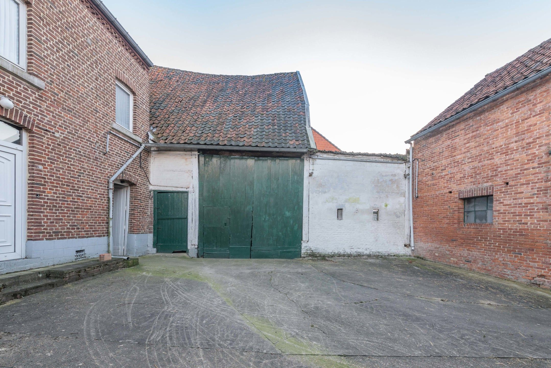 Charmante hoeve met royale schuur en weide te Vlijtingen foto 15