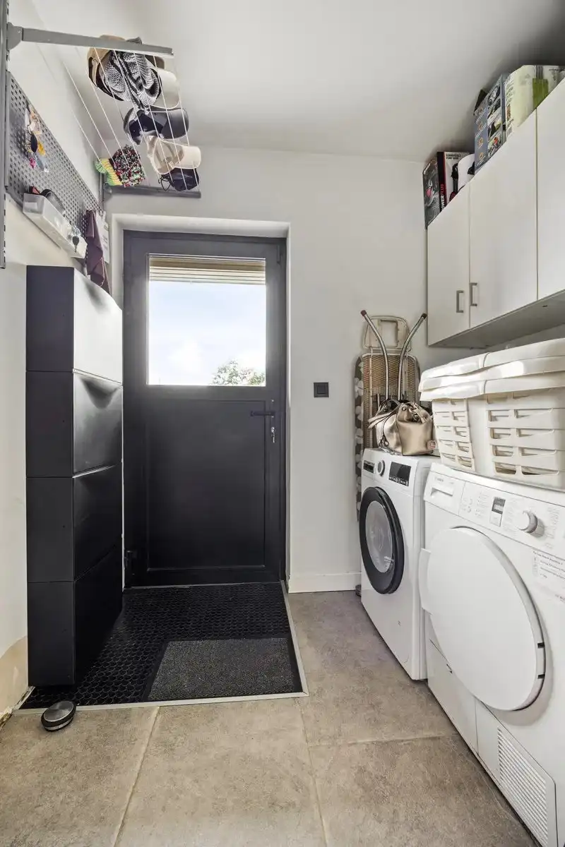 RUIME WONING OP GUNSTIGE LOCATIE EN GELEGEN OP EEN PERCEEL VAN 17A44CA foto 23
