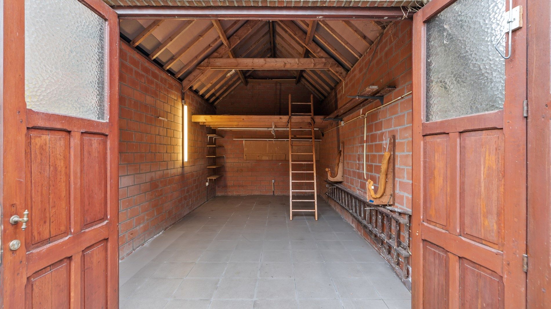 Zeer degelijk gebouwde woning met 3/5 slpks in een doodlopende straat in het centrum ! foto 36