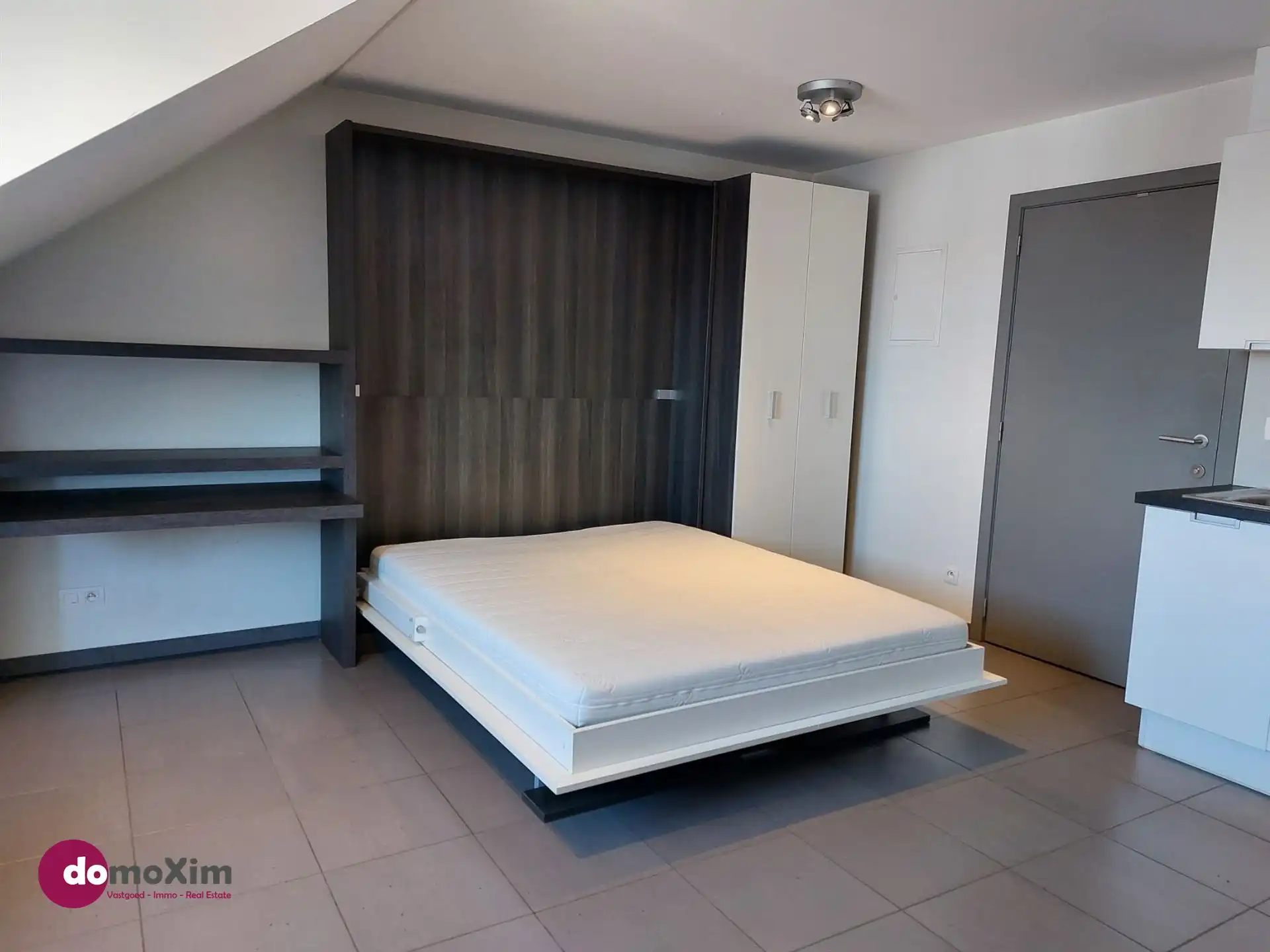 Moderne gemeubelde studio, geschikt voor één persoon, in het centrum van Leuven  foto 2