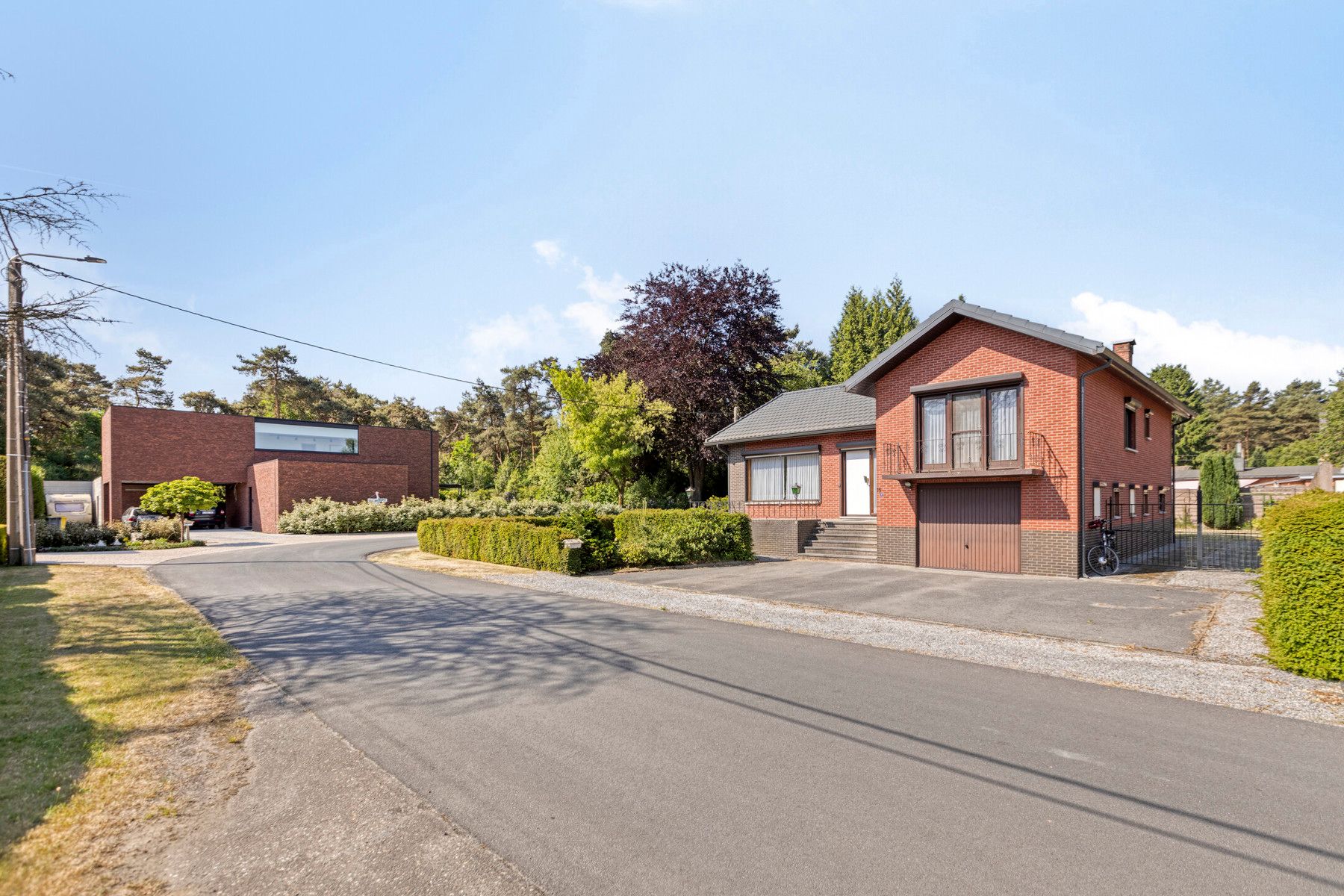 Zeer goed onderhouden split-level woning op 806 m² in Balen foto {{pictureIndex}}