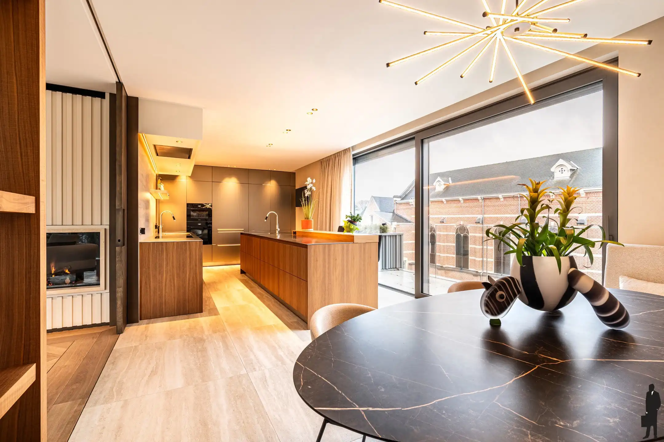 Exclusief villa-appartement van ca. 310 m² foto {{pictureIndex}}