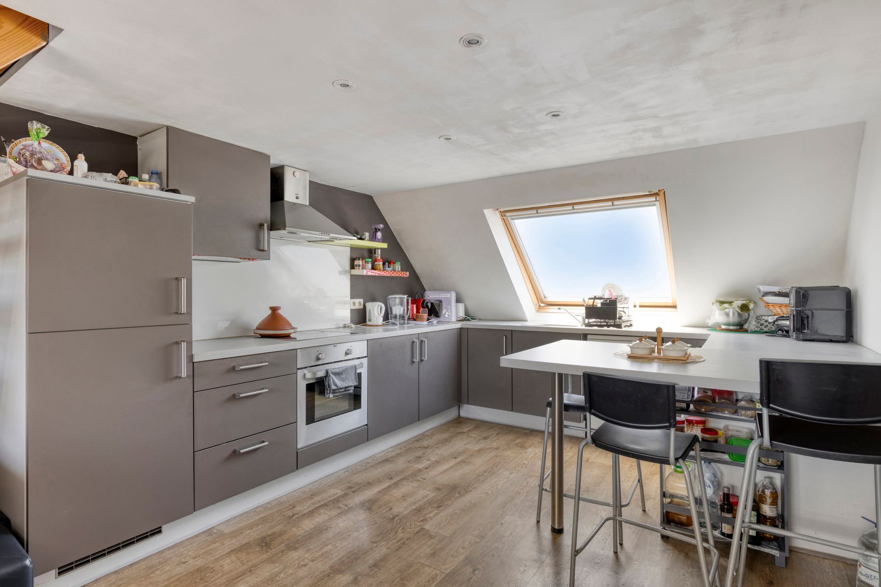 Opbrengsteigendom centrum Meise met 3 appartementen & tuin! foto 23