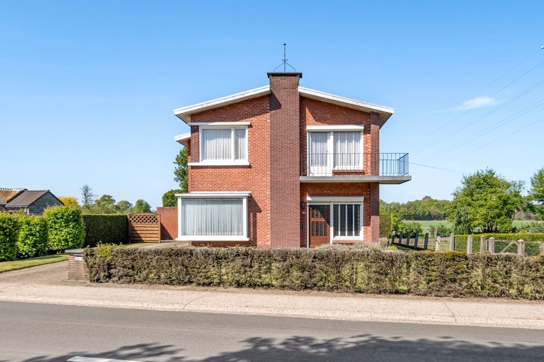 Charmante woning met vergezicht in Pelt foto {{pictureIndex}}
