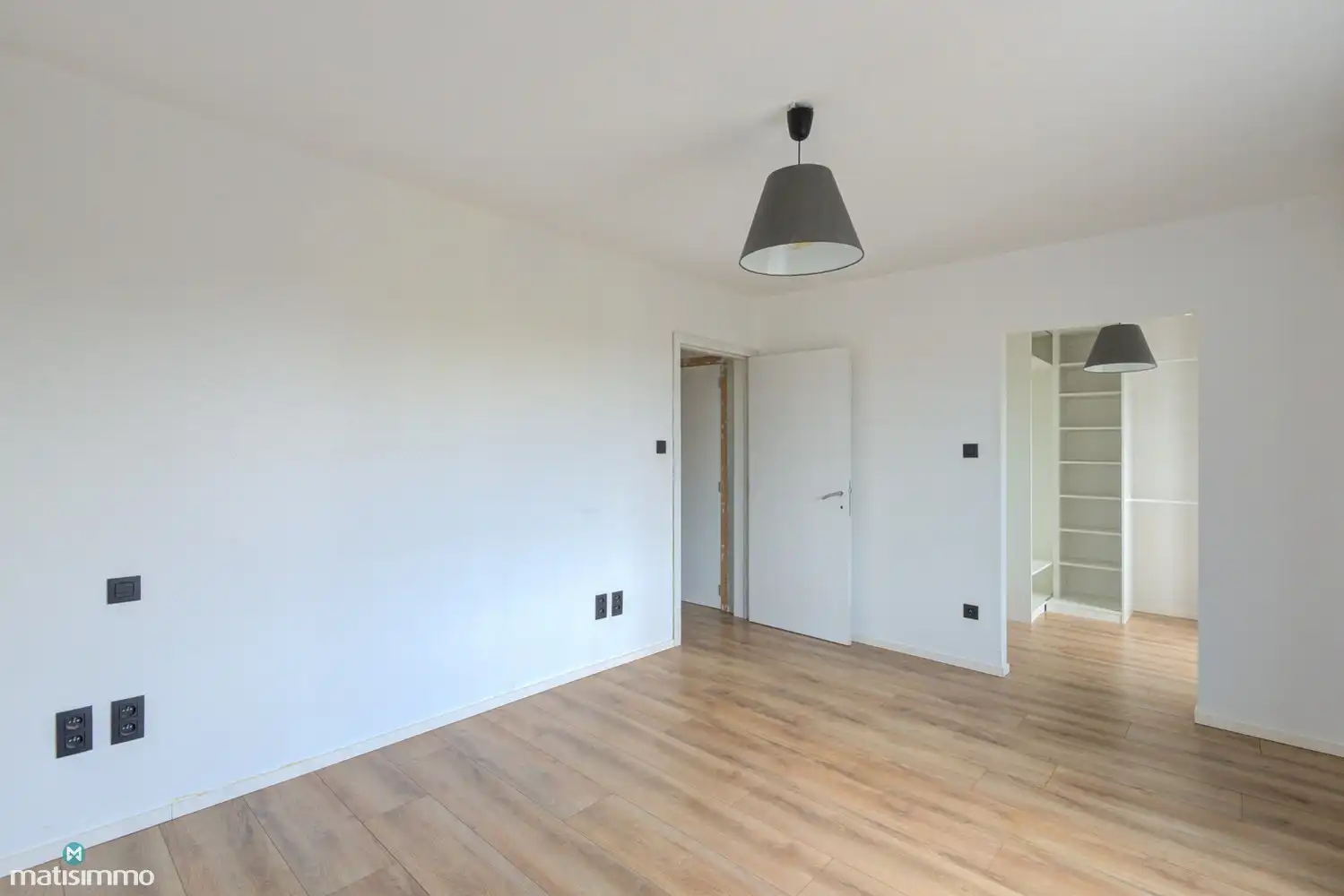RECENTE EN ENERGIEZUINIGE WONING MET 3 SLAAPKAMERS, RUIM ZUIDWESTGERICHT PERCEEL VAN 3.357 M² EN GARAGE TE WELLEN foto 19