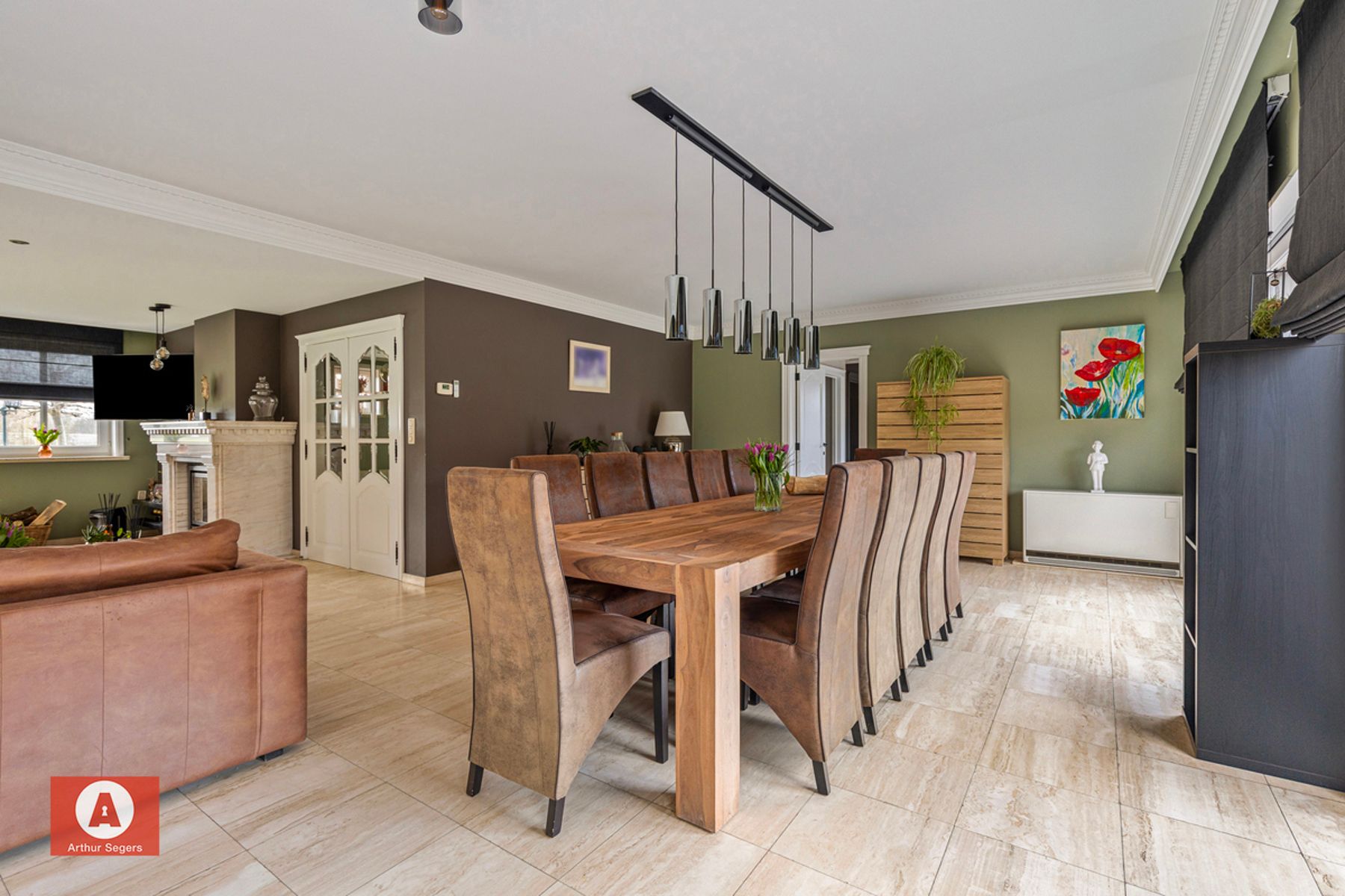 Ruime open bebouwing met 4 slaapkamers op 10 are foto 9