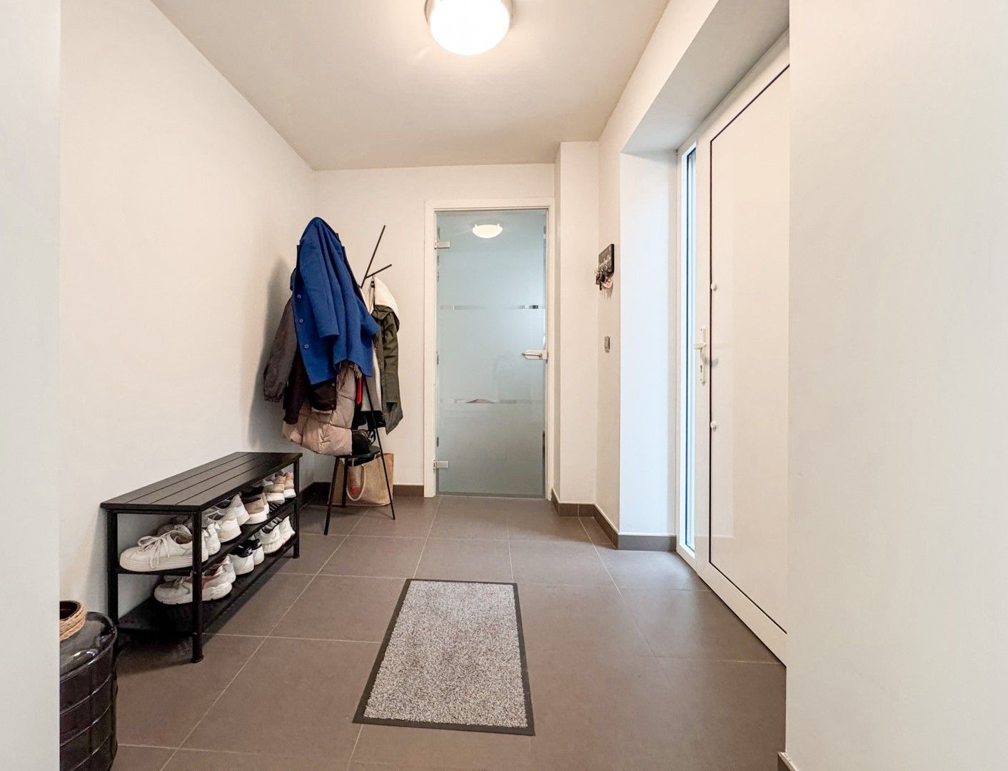 Ruime halfopen woning met 3 slaapkamers in het hart van Middelburg foto 3