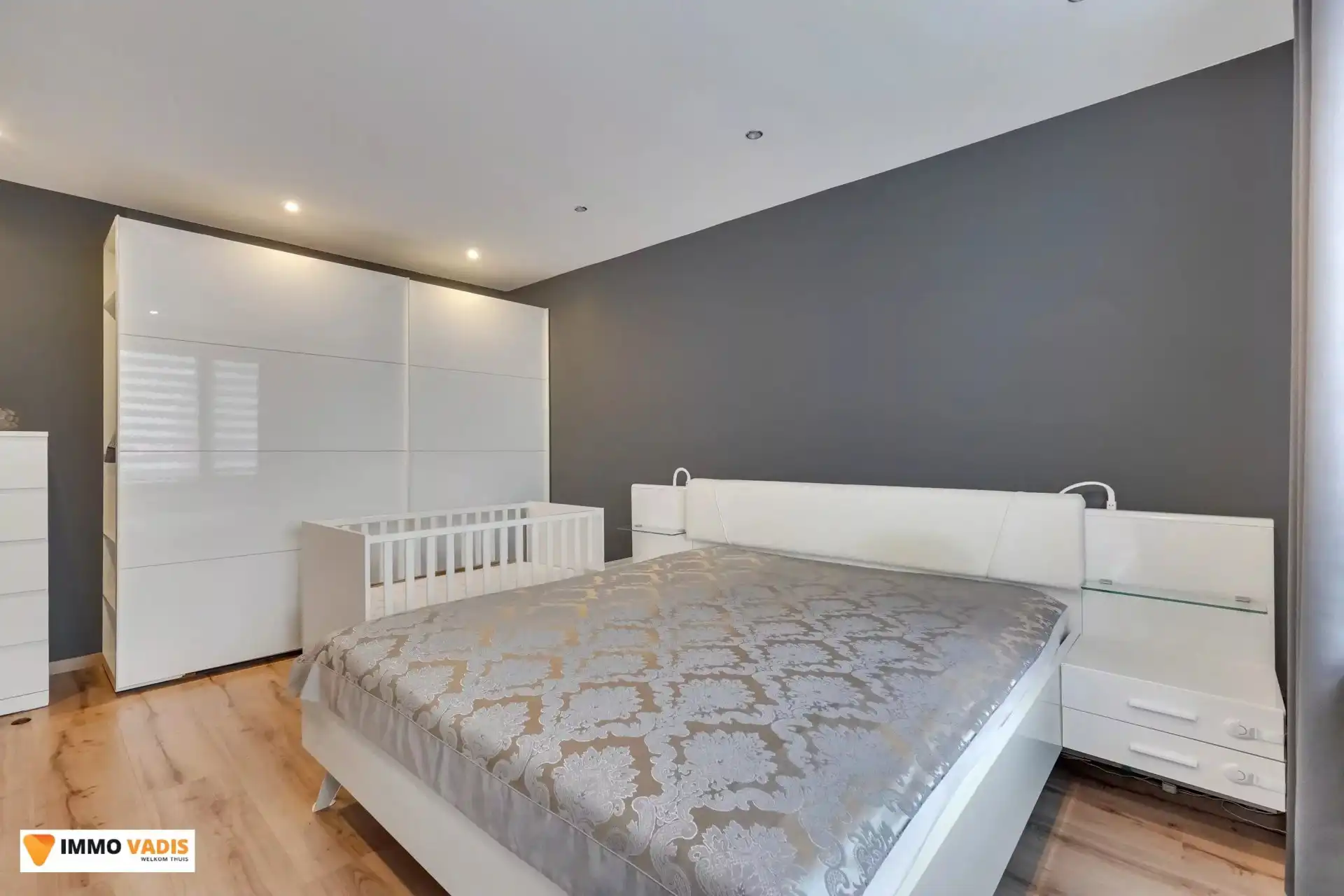 Commercieel pand met woning/ investeringsvastgoed foto 3