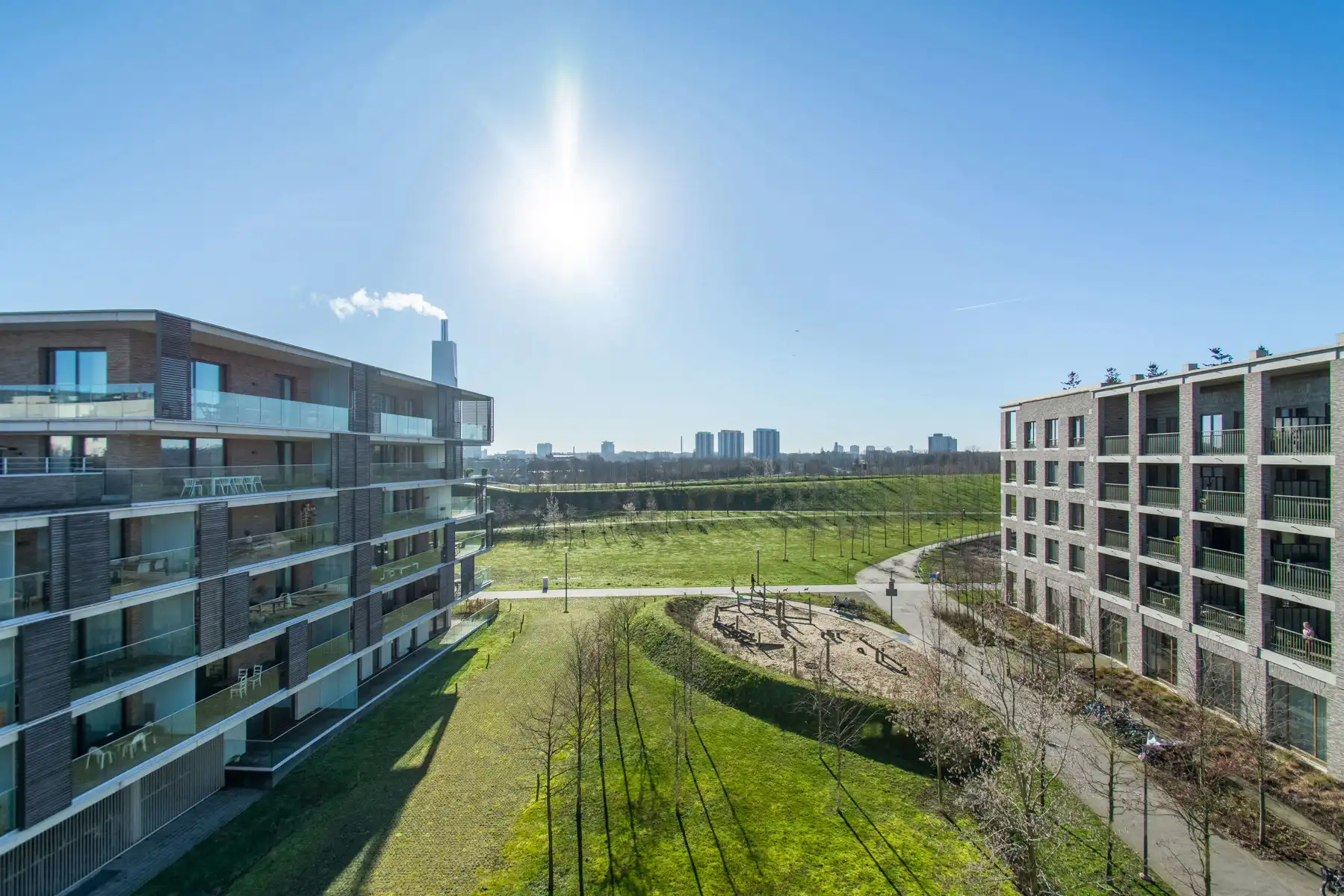 Gezellig 1slpk app. met prachtig terras en zicht op park  foto 4