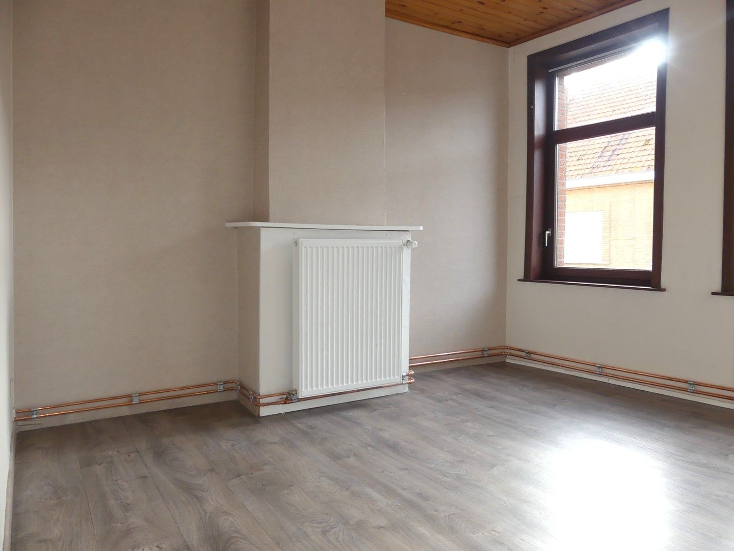 Ruime en instapklare gezinswoning met 5 slaapkamers foto 8