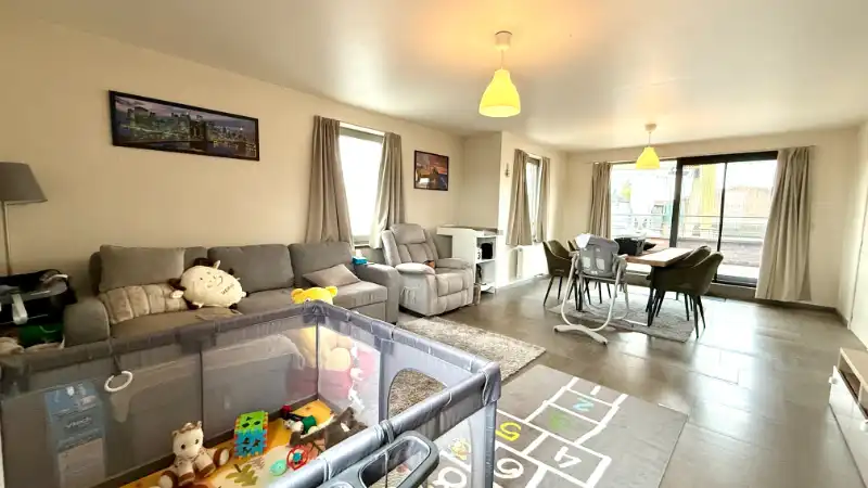 Ruime duplex met 2 slaapkamers en terras foto 3