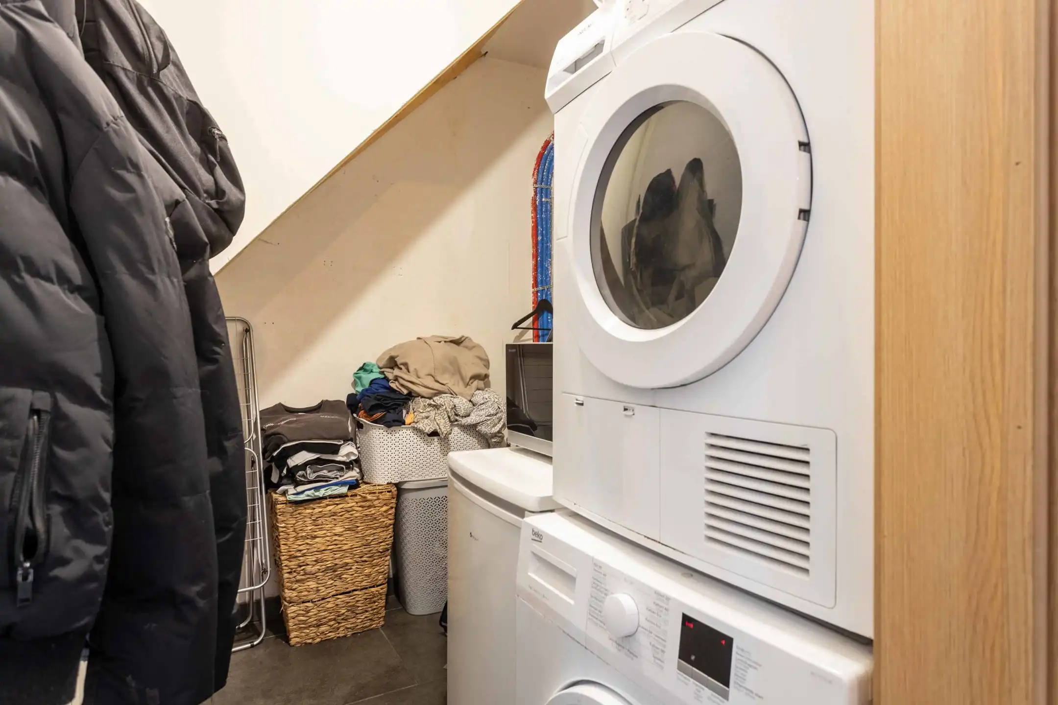 Ruim, instapklaar appartement met terras nabij het centrum! foto 8