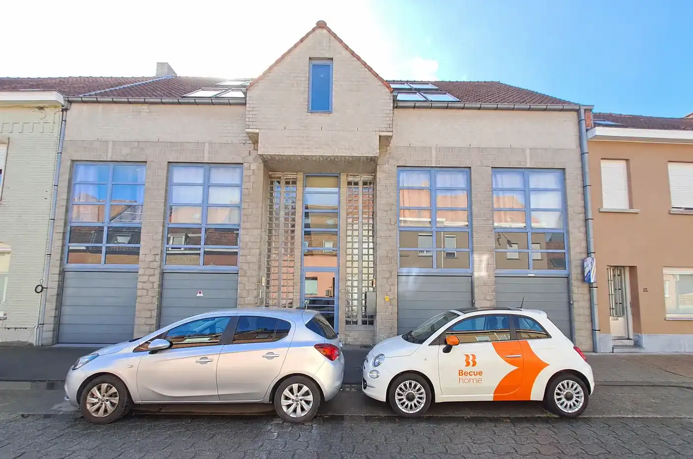 Lichtrijk gelijkvoers appartement met tuin en 2 slaapkamers en garage foto 2