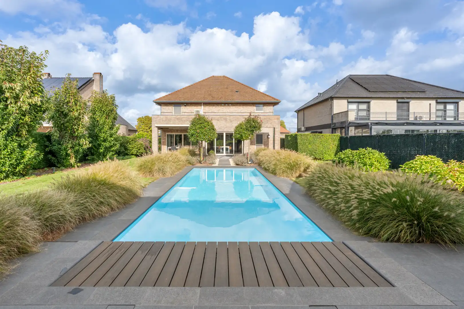 Stijlvolle villa in tijdloze pastorijstijl met zwembad en exclusieve tuinbeleving. foto 6
