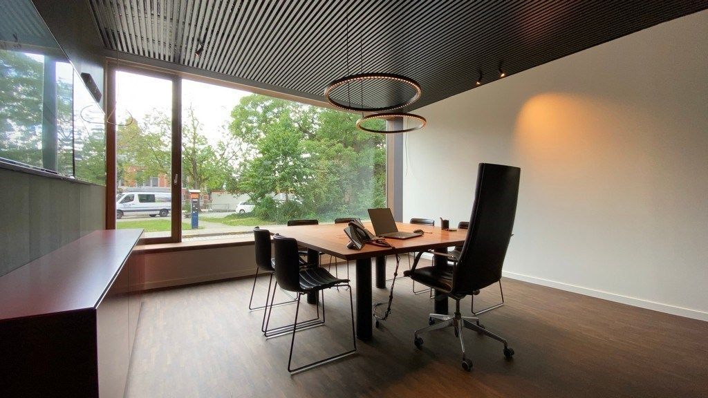 Instapklaar gelijkvloers kantoor te huur aan Bijlokesite te Gent foto 6