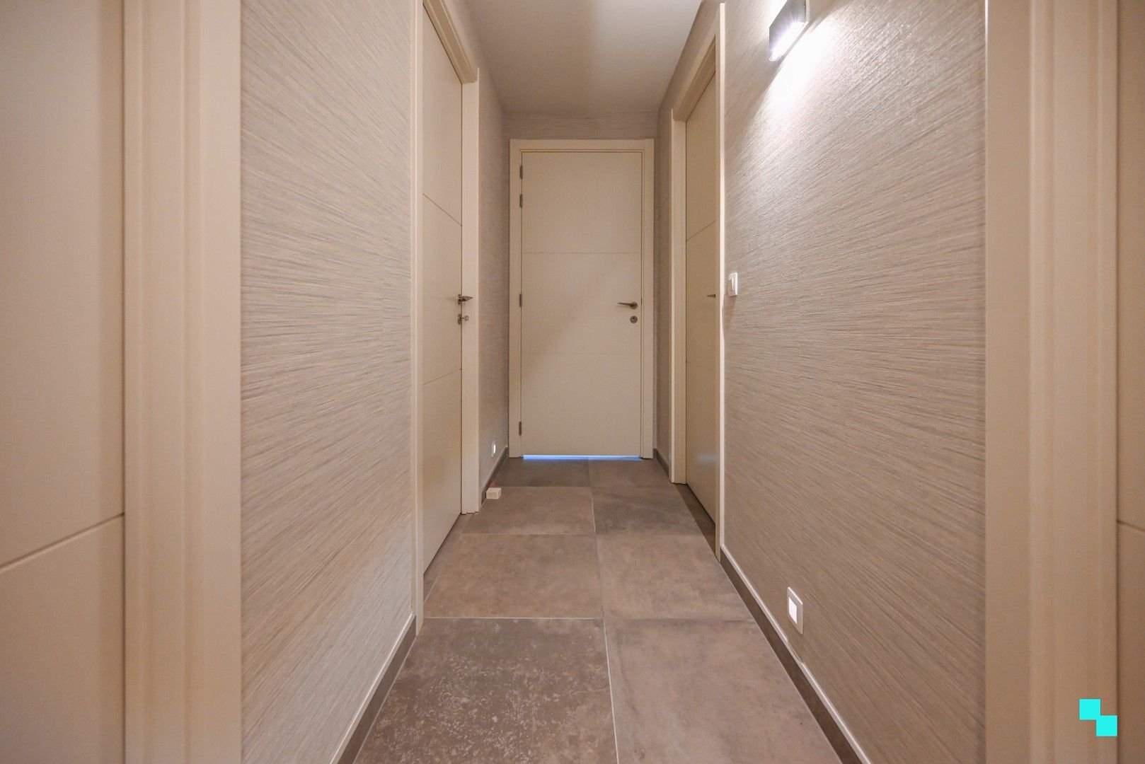 Bijna energieneutraal (E-peil: 8) instapklaar appartement te Bosmolens foto 15