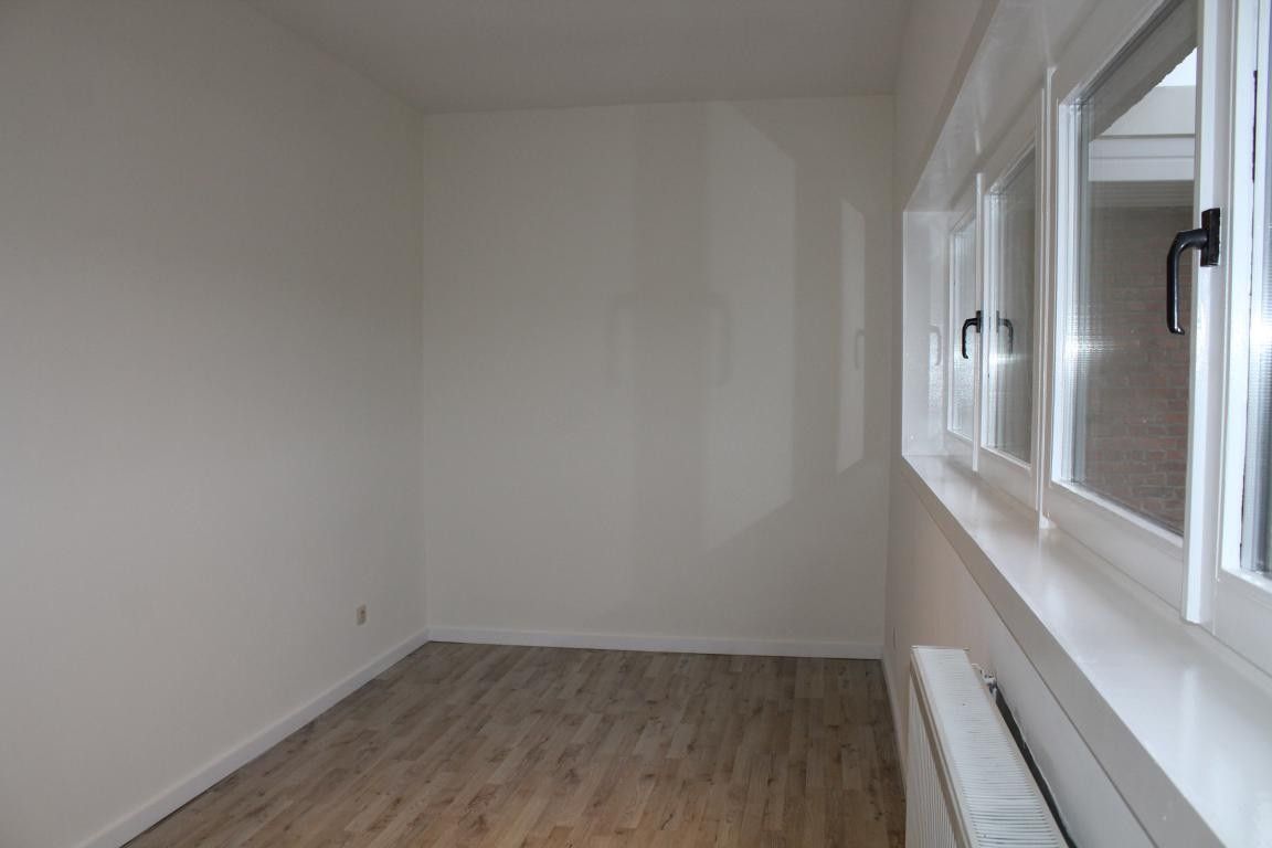 Gerenoveerde instapklare woning foto 12