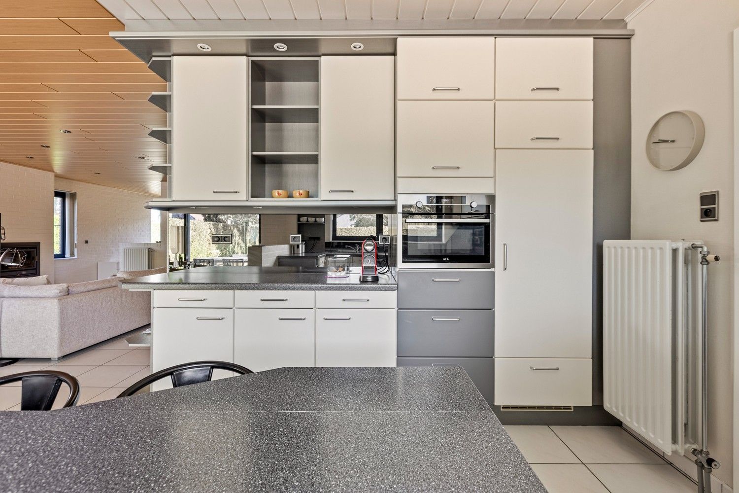 Instapklare woning in een bosrijke, rustige buurt te Maasmechelen! foto 15
