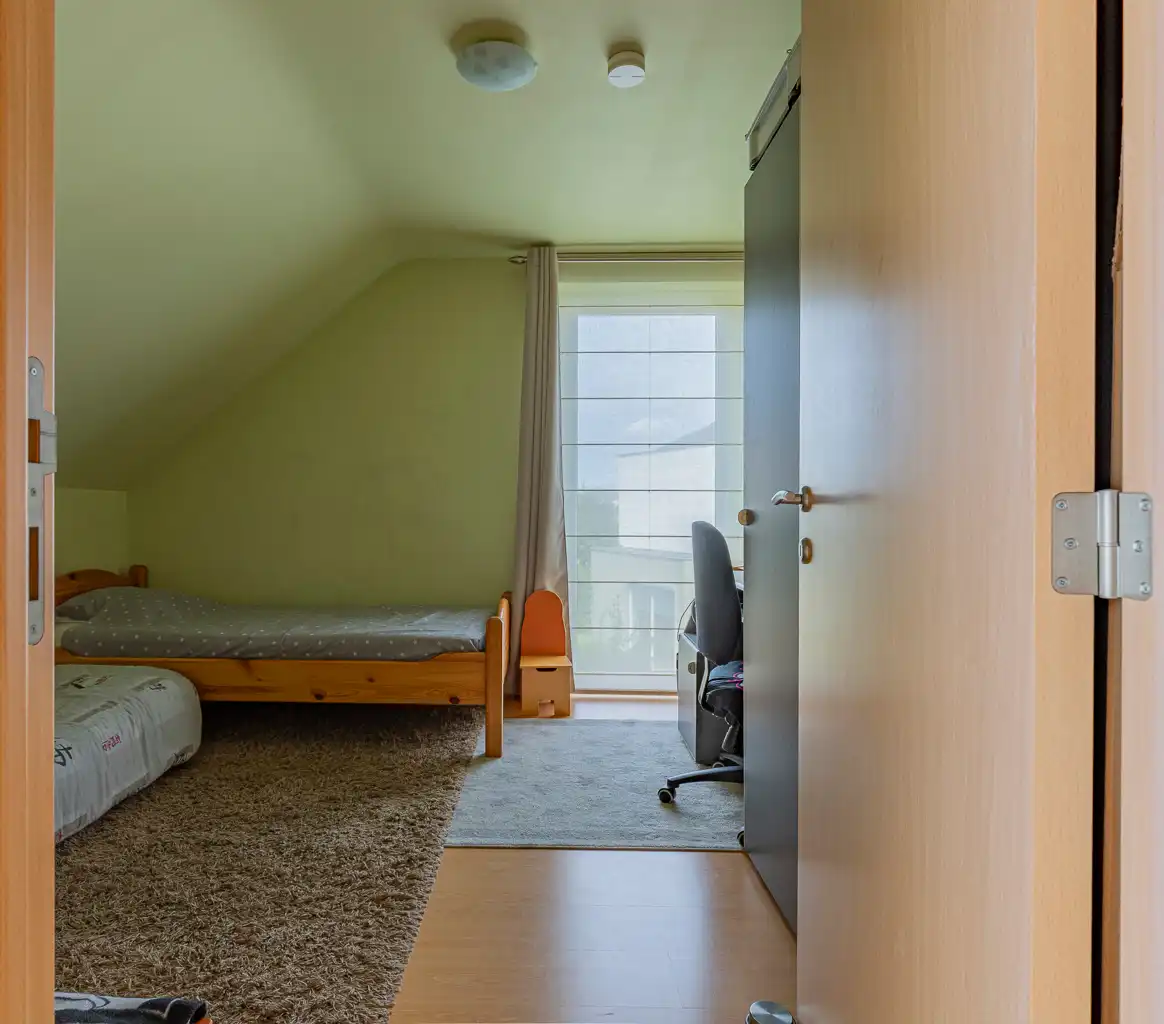 Instapklare gezinswoning met 4 slaapkamers! foto 12