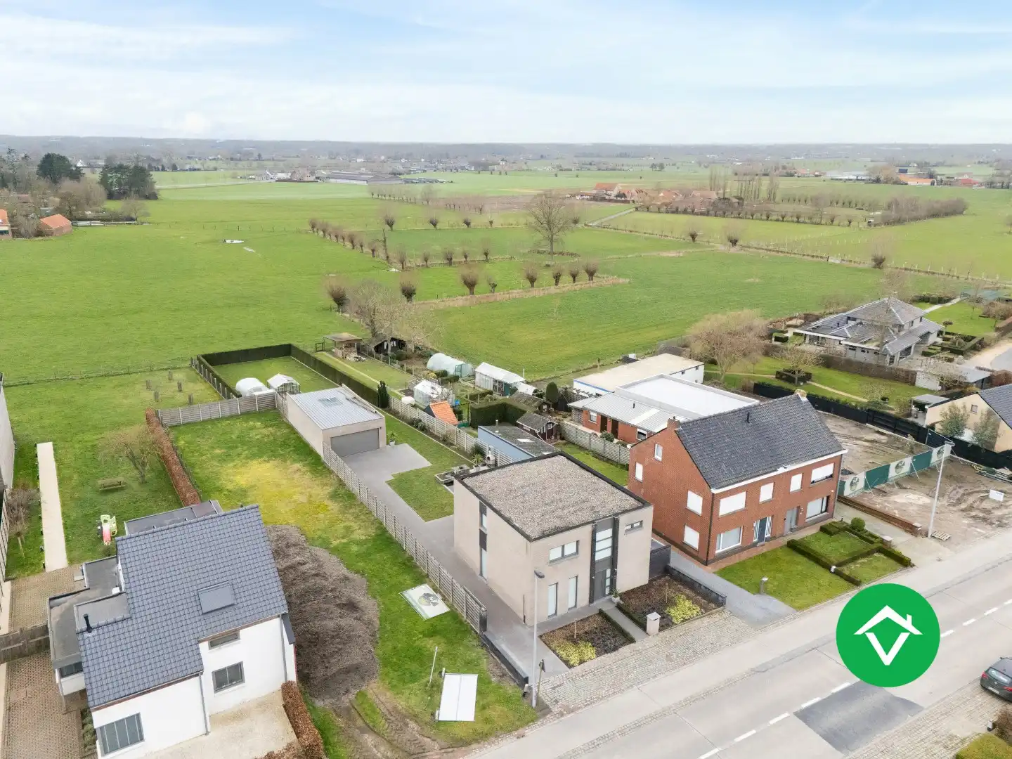 Alleenstaande woning met 4 slaapkamers en garage te Aartrijke foto 37