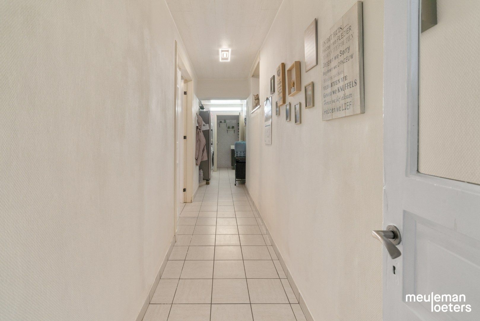 Gezinswoning met drie slaapkamers en inpandige garage  foto 20