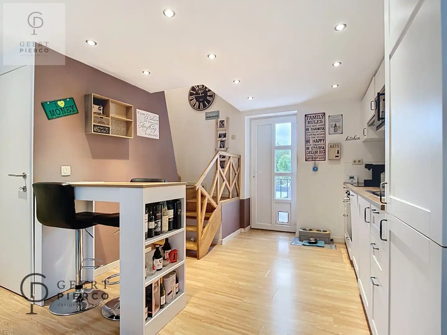 Gezellige woning met leuke tuin. foto 5