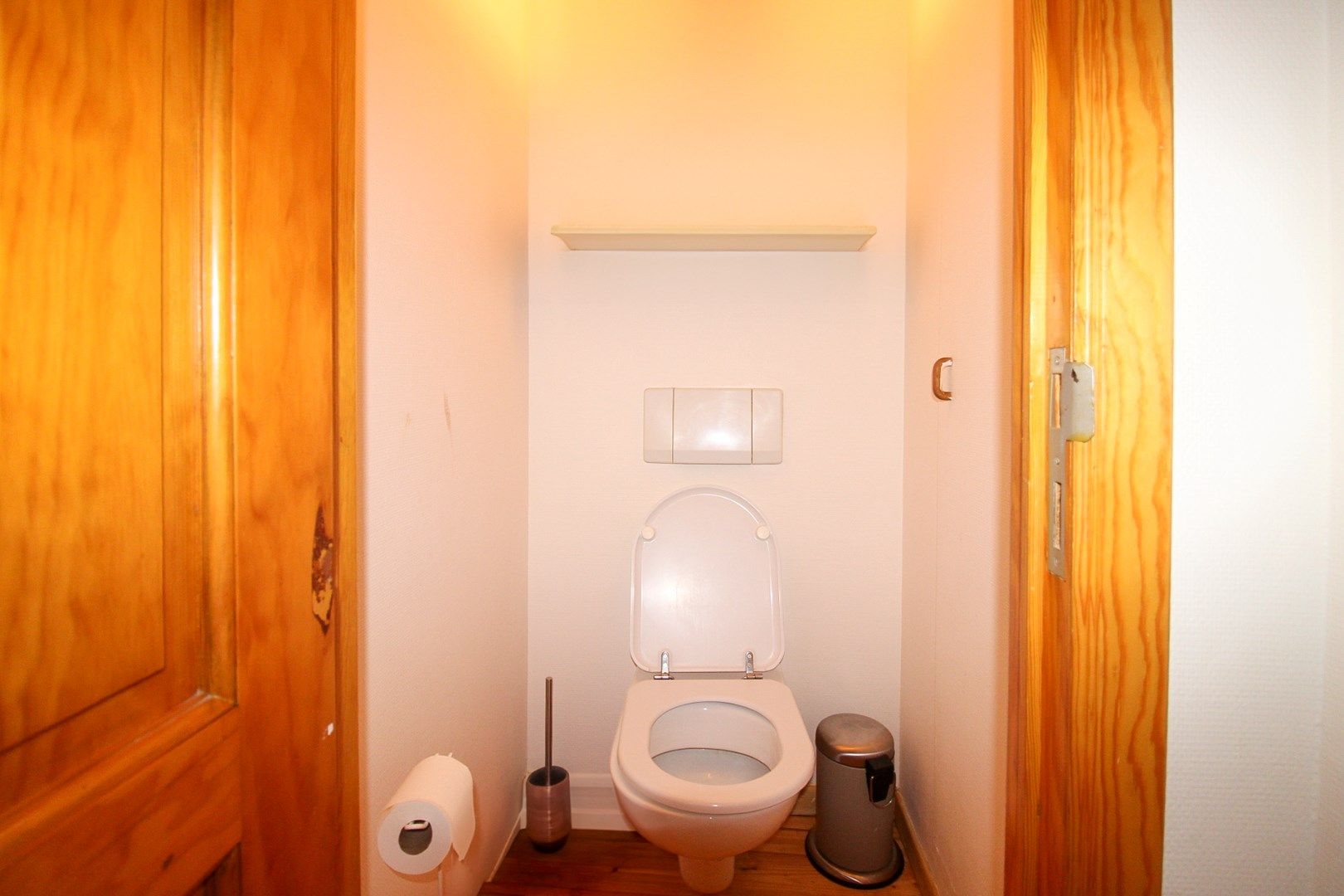 Veelzijdig handelshuis met woonst en luxueuze B&B op toplocatie aan de Markt van Temse! foto 34