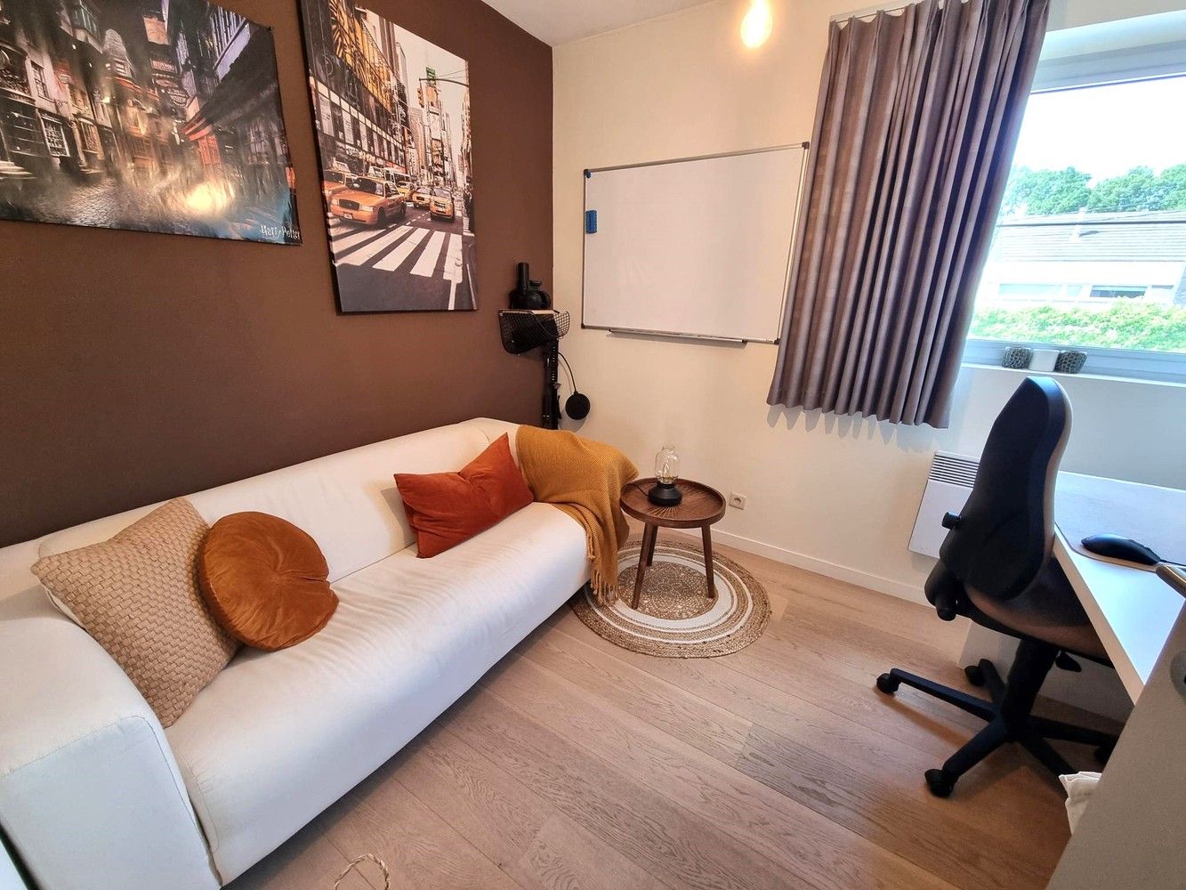 Prachtige villa woning, rustig gelegen met zonnige, diepe tuin voorzien van zwembad en poolhouse. foto 19