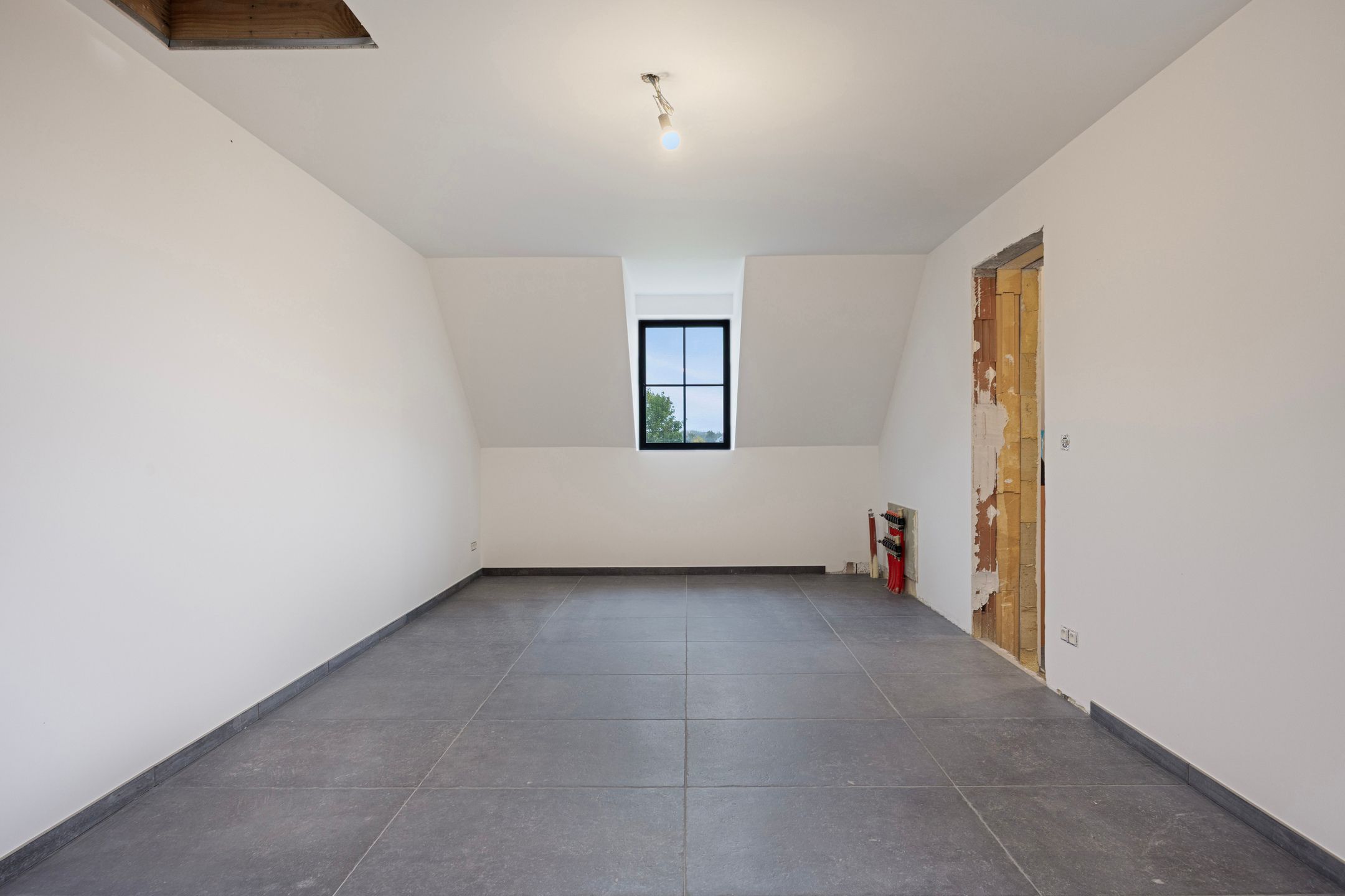 🏡 Nieuwbouwwoning met 4 gevels te koop foto 12