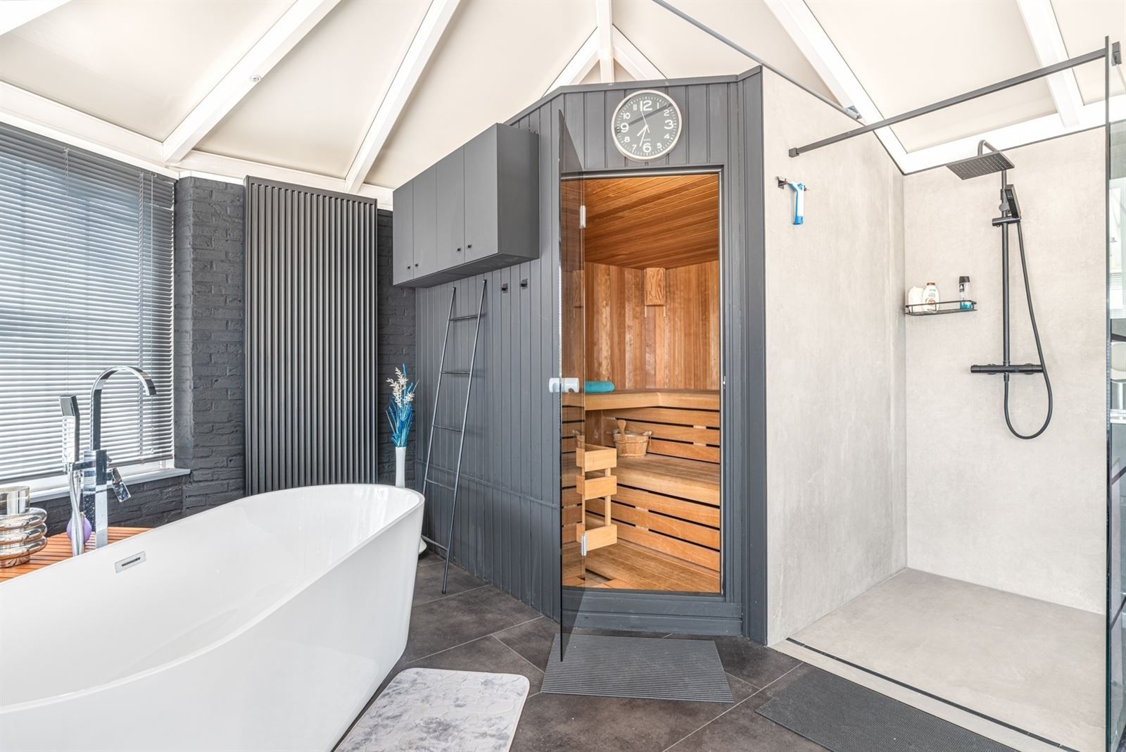 Instapklare Villa in Groene Omgeving foto 12